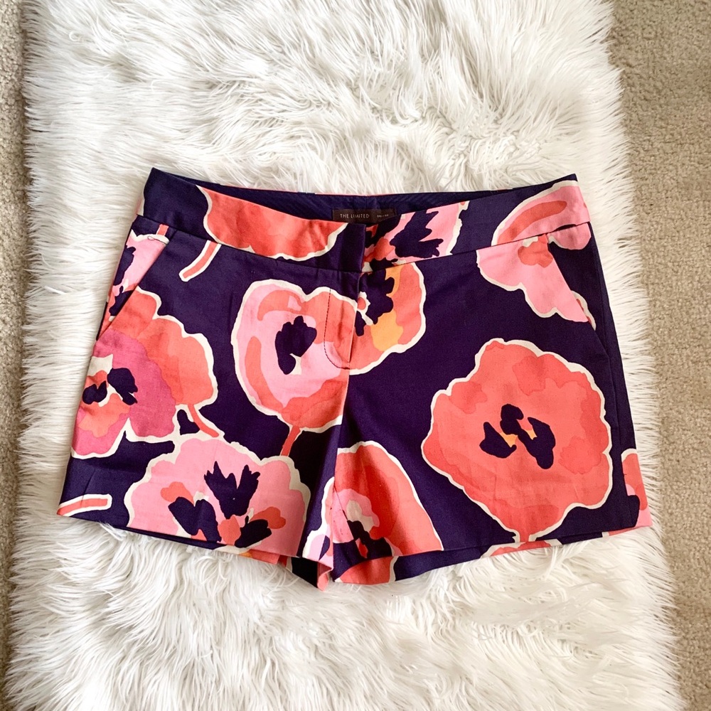 The Limited Drew fit mini shorts. Size 12